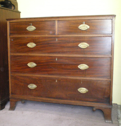 Victorian Mahogany Chest of Drawers